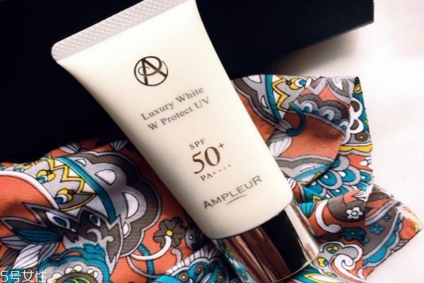 含二苯酮的防曬霜對身體有害嗎 過量使用有危害 含二苯酮的防曬霜對身體有害嗎 過量使用有危害