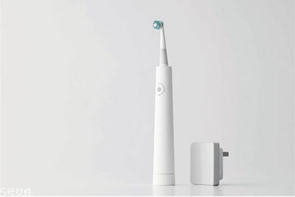 電動(dòng)牙刷如何換電池 電動(dòng)牙刷電池可以用多久 電動(dòng)牙刷如何換電池 電動(dòng)牙刷電池可以用多久