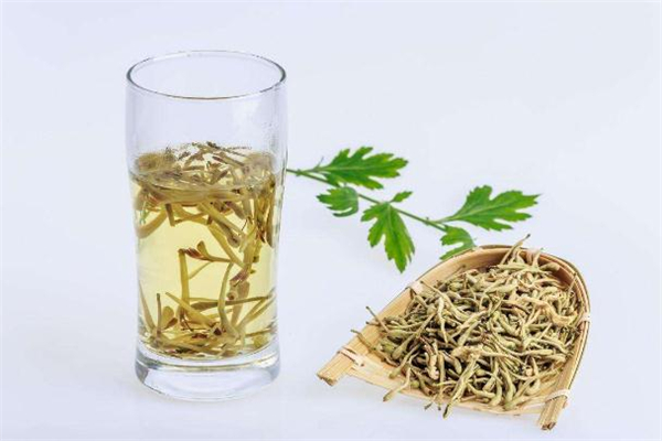 魚腥草和菊花能一起泡水喝嗎 魚腥草和菊花相克嗎 魚腥草和菊花能一起泡水喝嗎 魚腥草和菊花相克嗎