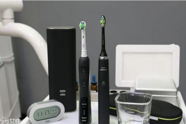 飛利浦和歐樂b哪個好用 電動牙刷買飛利浦還是歐樂b 飛利浦和歐樂b哪個好用 電動牙刷買飛利浦還是歐樂b