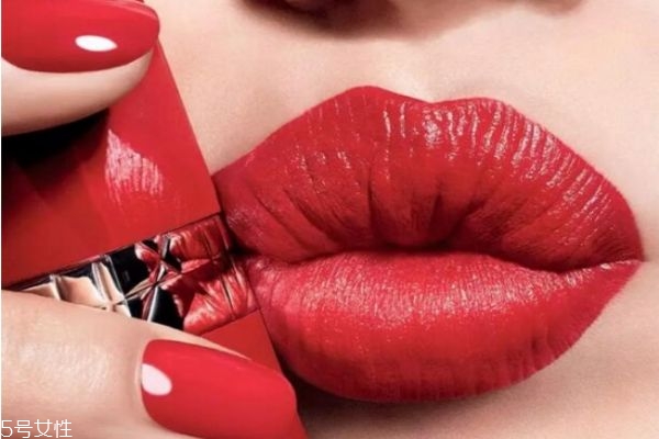 迪奧黑管紅管哪個好 紅管999和黑管999區(qū)別 迪奧黑管紅管哪個好 紅管999和黑管999區(qū)別