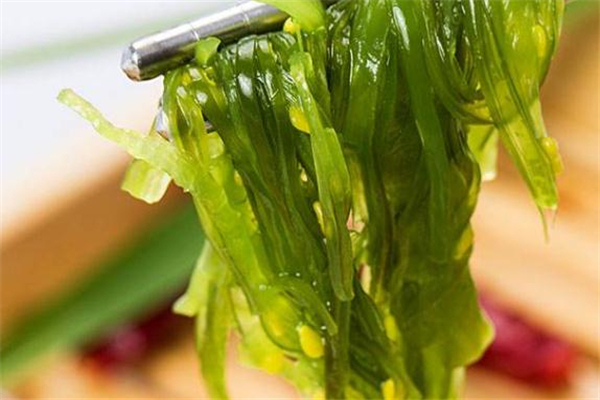 吃裙帶菜的好處和壞處 吃裙帶菜拉肚子是怎么回事