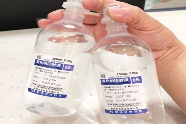 生理鹽水對(duì)閉口有效嗎 出現(xiàn)閉口怎么辦 生理鹽水對(duì)閉口有效嗎 出現(xiàn)閉口怎么辦