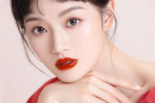 稚優(yōu)泉小龍蝦唇釉試色 稚優(yōu)泉小龍蝦唇釉色號 稚優(yōu)泉小龍蝦唇釉試色 稚優(yōu)泉小龍蝦唇釉色號