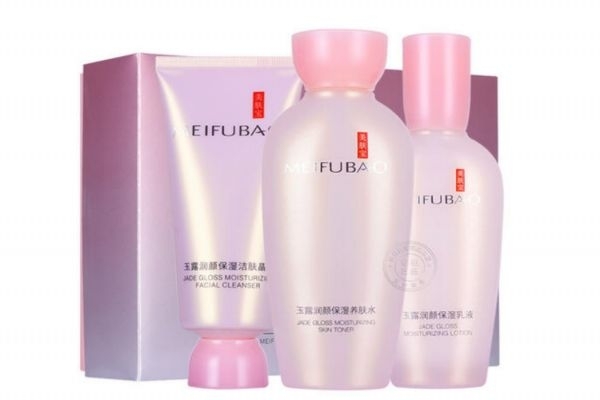 美膚寶補(bǔ)水保濕套裝怎么樣 美膚寶玉露潤(rùn)顏保濕系列 美膚寶補(bǔ)水保濕套裝怎么樣 美膚寶玉露潤(rùn)顏保濕系列