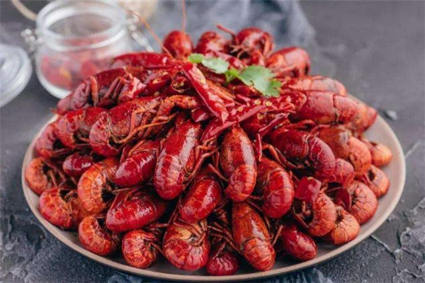 小龍蝦為什么要去頭 外面的小龍蝦為什么不去頭 小龍蝦為什么要去頭 外面的小龍蝦為什么不去頭