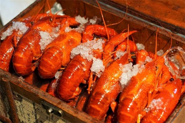 小龍蝦涼了還能吃嗎 小龍蝦冷了怎么加熱 小龍蝦涼了還能吃嗎 小龍蝦冷了怎么加熱