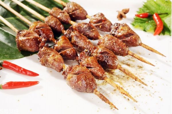 雞心吃了有什么好處 雞心的功效與禁忌 雞心吃了有什么好處 雞心的功效與禁忌