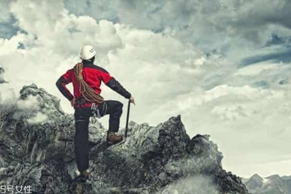 爬山能減肥嗎 爬山的優(yōu)缺點 爬山能減肥嗎 爬山的優(yōu)缺點