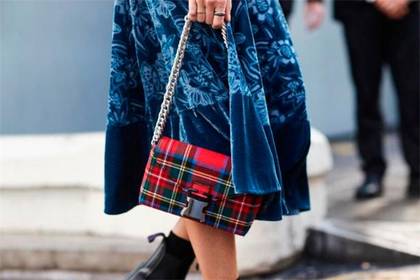2019年流行什么手提包 2019手提包流行趨勢 2019年流行什么手提包 2019手提包流行趨勢