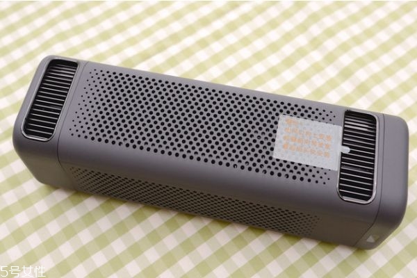 小米車(chē)載空氣凈化器怎么樣 小米車(chē)載空氣凈化器特點(diǎn) 小米車(chē)載空氣凈化器怎么樣 小米車(chē)載空氣凈化器特點(diǎn)