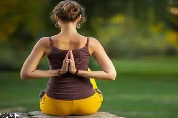 練習(xí)瑜伽有什么好處 練習(xí)瑜伽的功效 練習(xí)瑜伽有什么好處 練習(xí)瑜伽的功效