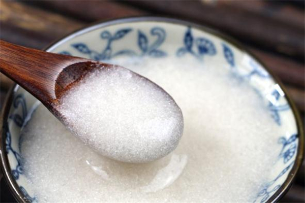 茯苓粉可以直接服用嗎 茯苓粉能直接吃嗎 茯苓粉可以直接服用嗎 茯苓粉能直接吃嗎