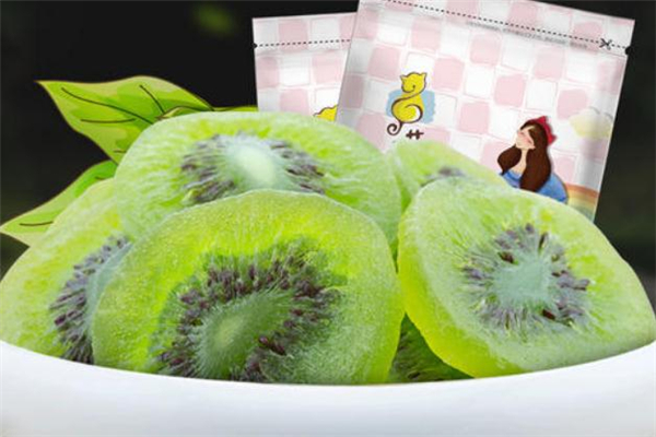 獼猴桃干可以泡水喝嗎 獼猴桃干泡水喝的功效與作用 獼猴桃干可以泡水喝嗎 獼猴桃干泡水喝的功效與作用