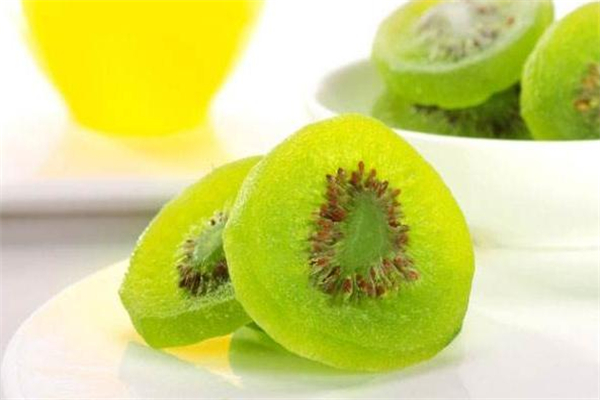 獼猴桃干孕婦可以吃嗎 獼猴桃干有營(yíng)養(yǎng)嗎 獼猴桃干孕婦可以吃嗎 獼猴桃干有營(yíng)養(yǎng)嗎