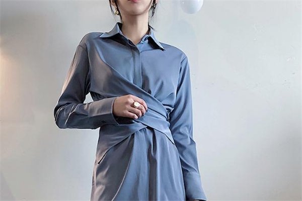 真絲襯衫什么顏色好看 絲綢襯衫時髦穿搭