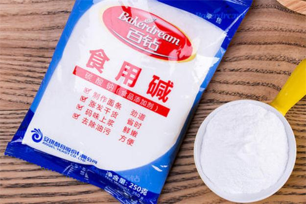 食用堿是小蘇打嗎 食用堿和小蘇打的區(qū)別 食用堿是小蘇打嗎 食用堿和小蘇打的區(qū)別