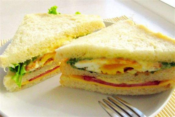 減肥期間可以吃三明治嗎 減肥吃三明治會胖嗎 減肥期間可以吃三明治嗎 減肥吃三明治會胖嗎