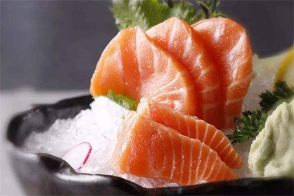 三文魚是虹鱒魚嗎 三文魚和虹鱒魚的區(qū)別 三文魚是虹鱒魚嗎 三文魚和虹鱒魚的區(qū)別