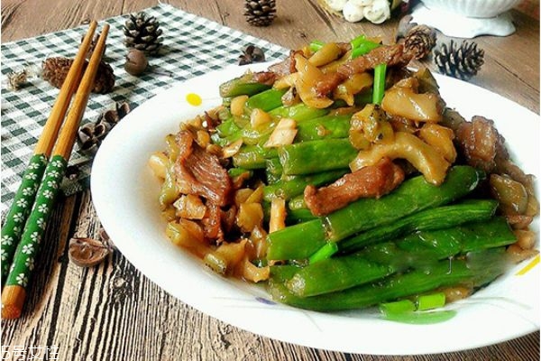 孕婦可以吃咸菜嗎 孕婦可以吃榨菜嗎 孕婦可以吃咸菜嗎 孕婦可以吃榨菜嗎