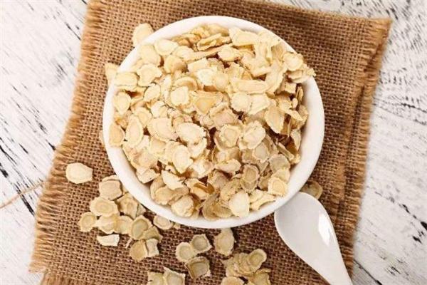 西洋參能天天泡水喝嗎 西洋參天天喝會上火嗎 西洋參能天天泡水喝嗎 西洋參天天喝會上火嗎