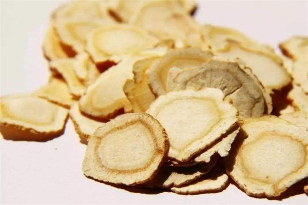 西洋參能天天泡水喝嗎 西洋參天天喝會上火嗎 西洋參能天天泡水喝嗎 西洋參天天喝會上火嗎