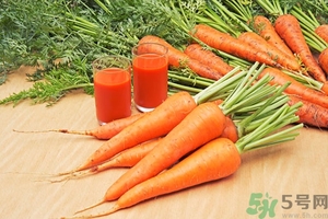 喝胡蘿卜汁有什么好處?喝胡蘿卜汁能預防乳腺癌嗎