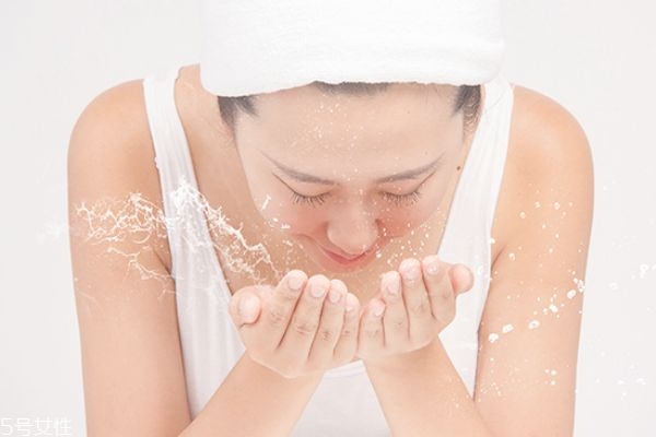 皂基洗面奶多久用一次 皂基洗面奶什么時候用好 皂基洗面奶多久用一次 皂基洗面奶什么時候用好