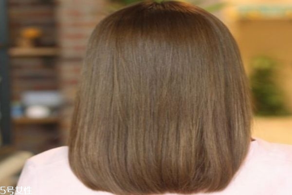 什么是冷棕色 適合夏季的幾種頭發(fā)顏色 什么是冷棕色 適合夏季的幾種頭發(fā)顏色