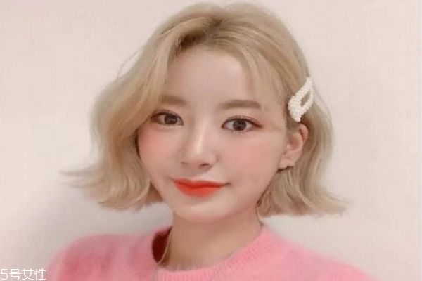 方臉剪什么劉海顯臉小 適合方臉的劉海 方臉剪什么劉海顯臉小 適合方臉的劉海