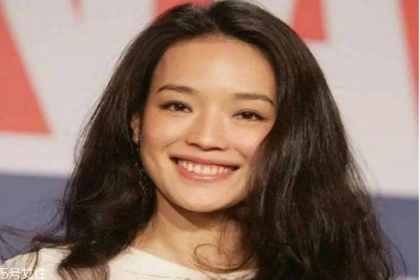 方臉剪什么劉海顯臉小 適合方臉的劉海 方臉剪什么劉海顯臉小 適合方臉的劉海