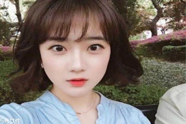 額頭窄顴骨寬叫什么臉型 額頭窄顴骨寬適合發(fā)型 額頭窄顴骨寬叫什么臉型 額頭窄顴骨寬適合發(fā)型