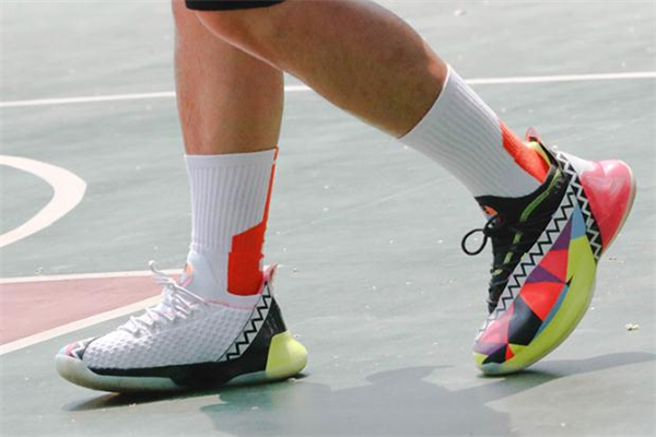 匹克帕克7代實(shí)戰(zhàn)測(cè)評(píng) 帕克七代腳感怎么樣 匹克帕克7代實(shí)戰(zhàn)測(cè)評(píng) 帕克七代腳感怎么樣