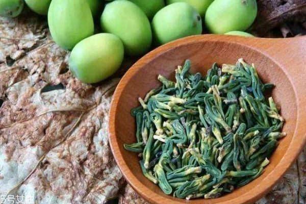 蓮子心有什么功效呢 蓮子心可以治療失眠嗎 蓮子心有什么功效呢 蓮子心可以治療失眠嗎