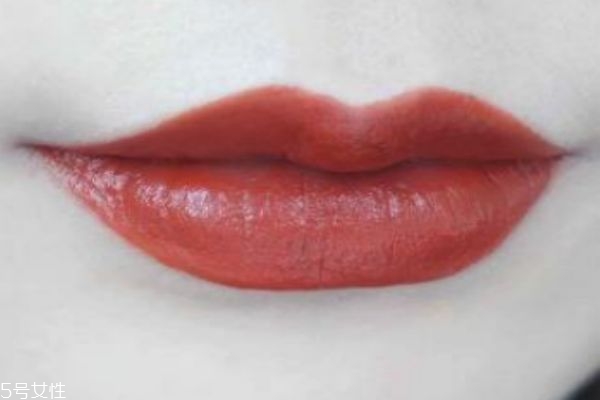 楓葉色口紅顯白嗎 楓葉紅口紅適合人群 楓葉色口紅顯白嗎 楓葉紅口紅適合人群