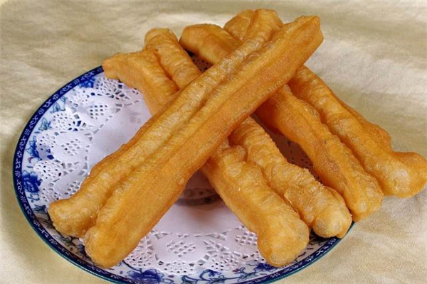 寶寶可以吃油條嗎 寶寶吃油條容易消化嗎 寶寶可以吃油條嗎 寶寶吃油條容易消化嗎