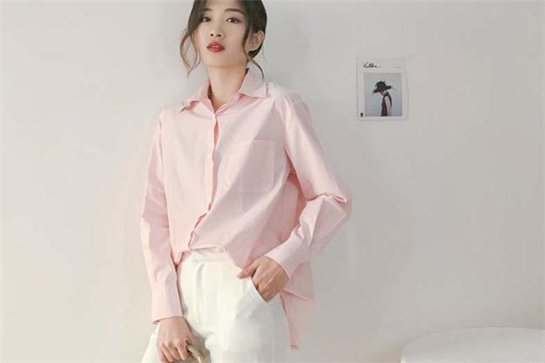 粉色襯衫怎么搭配 粉色襯衫時髦穿搭 粉色襯衫怎么搭配 粉色襯衫時髦穿搭