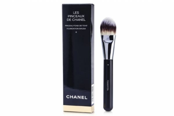香奈兒粉底刷好用嗎 香奈兒粉底刷怎么用 香奈兒粉底刷好用嗎 香奈兒粉底刷怎么用