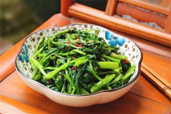 空心菜老了可以吃嗎 空心菜老了怎么做好吃 空心菜老了可以吃嗎 空心菜老了怎么做好吃