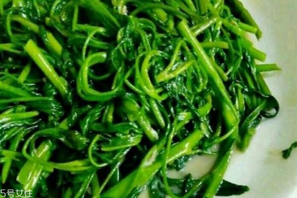 通心菜是什么菜呢 通心菜有什么功效呢 通心菜是什么菜呢 通心菜有什么功效呢