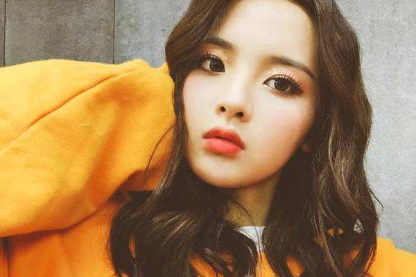 燙發(fā)有哪幾種類(lèi)型 燙發(fā)哪種燙顯頭發(fā)多