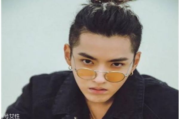 2019男生發(fā)型流行趨勢(shì) 2019男生最流行發(fā)型 2019男生發(fā)型流行趨勢(shì) 2019男生最流行發(fā)型