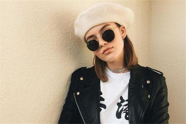 貝雷帽什么顏色顯氣質 女生貝雷帽搭配圖片