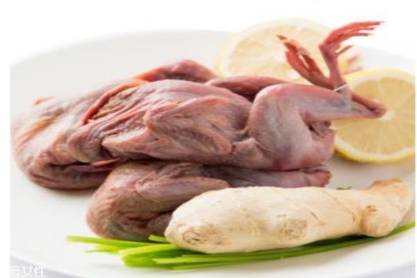 鵪鶉有什么營(yíng)養(yǎng)價(jià)值呢 吃鵪鶉有什么好處呢 鵪鶉有什么營(yíng)養(yǎng)價(jià)值呢 吃鵪鶉有什么好處呢