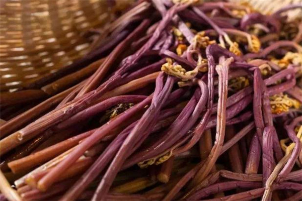 蕨菜如何去除致癌物 怎么避免吃蕨菜致癌 蕨菜如何去除致癌物 怎么避免吃蕨菜致癌