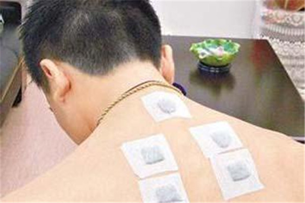 三伏貼起泡很癢怎么辦 需要注意處理方法 三伏貼起泡很癢怎么辦 需要注意處理方法