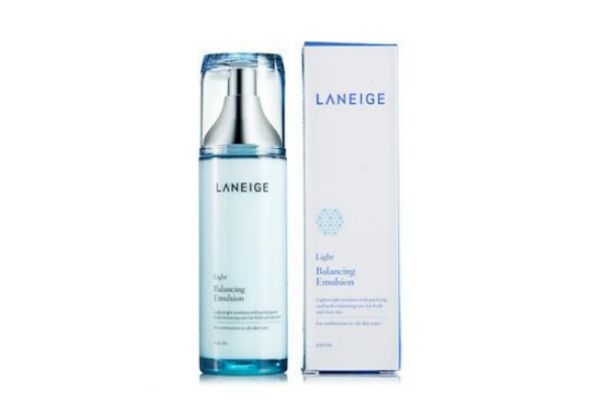 油皮夏天用乳液很油可以不用嗎 夏天用了爽膚水可以不用乳嗎 油皮夏天用乳液很油可以不用嗎 夏天用了爽膚水可以不用乳嗎