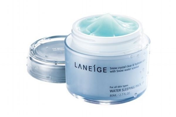 睡眠面膜涂之前要涂什么 用了睡眠面膜還要用水乳嗎 睡眠面膜涂之前要涂什么 用了睡眠面膜還要用水乳嗎