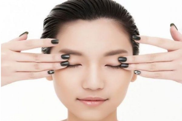 應該如何挑選眼霜 針對不同問題挑選適合的眼霜 應該如何挑選眼霜 針對不同問題挑選適合的眼霜