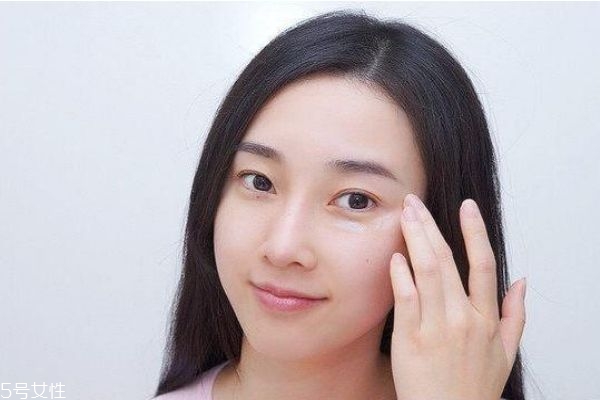 眼霜怎么用效果好 關(guān)于眼霜你可能不知道的事 眼霜怎么用效果好 關(guān)于眼霜你可能不知道的事